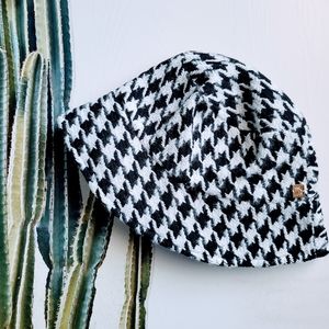 Anne Klein Houndstooth Bucket Hat Size OS